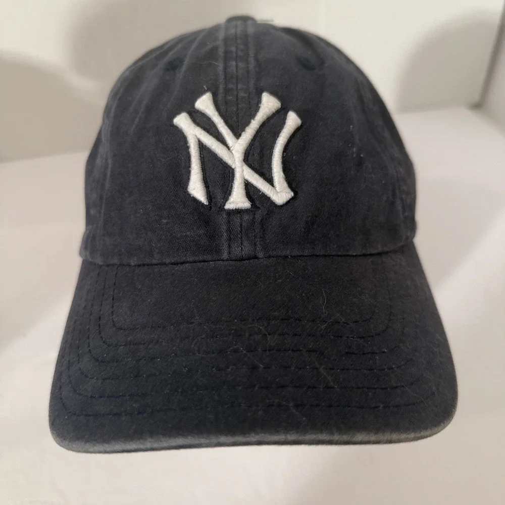American Needle Coop New York Yankees Navy/Gray Washed-Fade Strapback Hat Cap VG